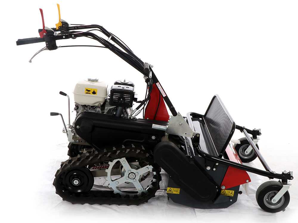 benassi t750 shd tondeuse débroussailleuse professionnelle à couteaux sur chenilles honda gx270 Benassi T750 SHD - Tondeuse débroussailleuse professionnelle à couteaux sur chenilles - Honda GX270
