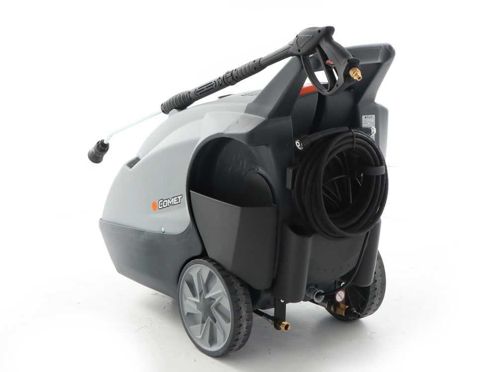 nettoyeur haute pression à eau chaude comet scout 135 classic électrique monophasé à eau chaude Nettoyeur haute pression à eau chaude Comet Scout 135 Classic électrique monophasé à eau chaude