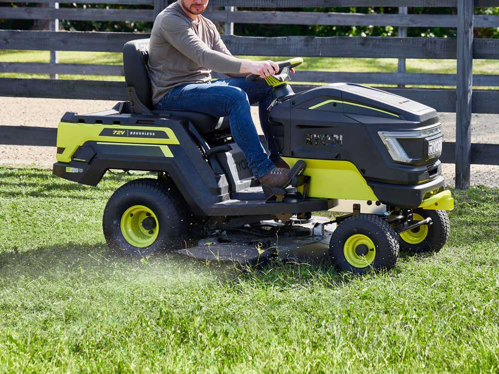 ryobi ry72tmx107 210 tracteur tondeuse à batterie 72v / 2x10ah RYOBI RY72TMX107-210 - Tracteur tondeuse à batterie - 72V / 2x10Ah