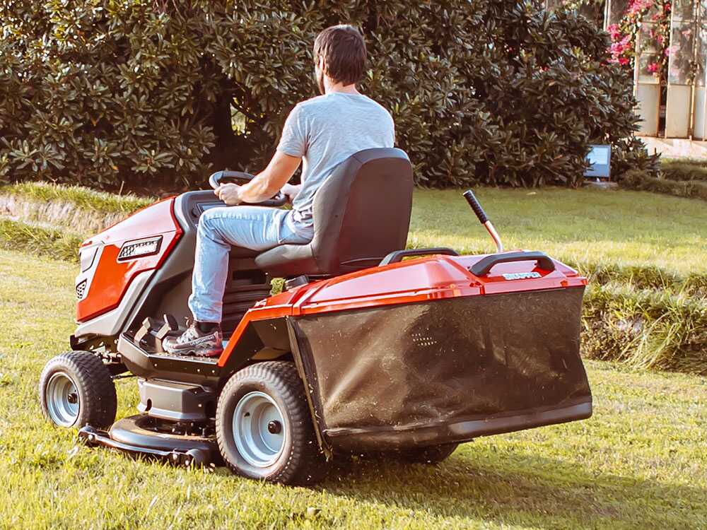 snapper rtx122 tracteur tondeuse briggs&stratton 724cc bac de ramassage mulching Snapper RTX122 - Tracteur tondeuse - Briggs&Stratton 724cc - Bac de ramassage - Mulching